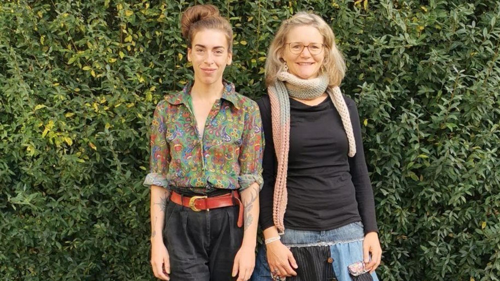 Karina Syndicus und Inga Feuser (r.).