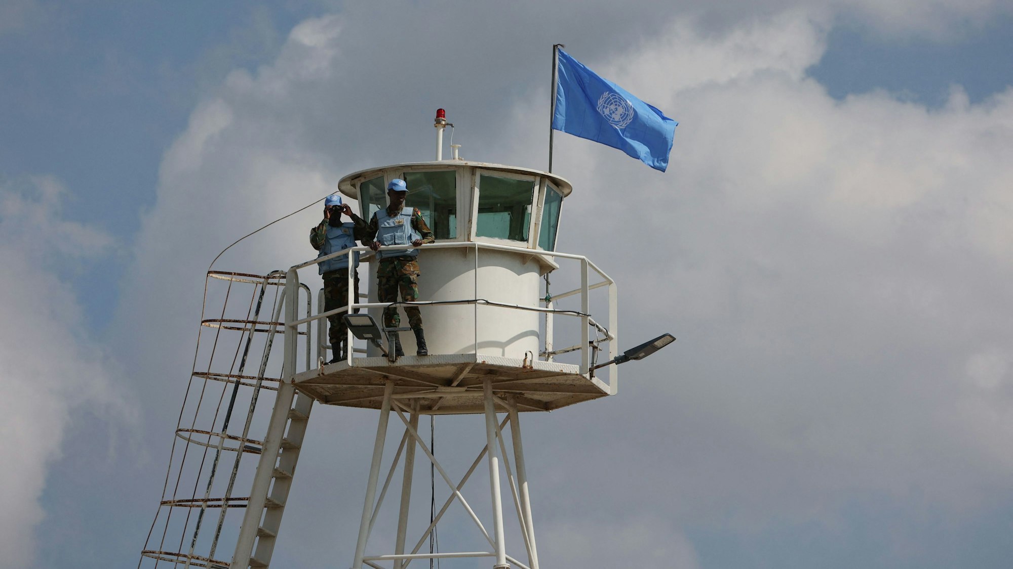 UN-Blauhelme beobachten die Grenze zwischen Libanon und Israel.