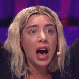 Walentina Doronina schreit beim Spiel.