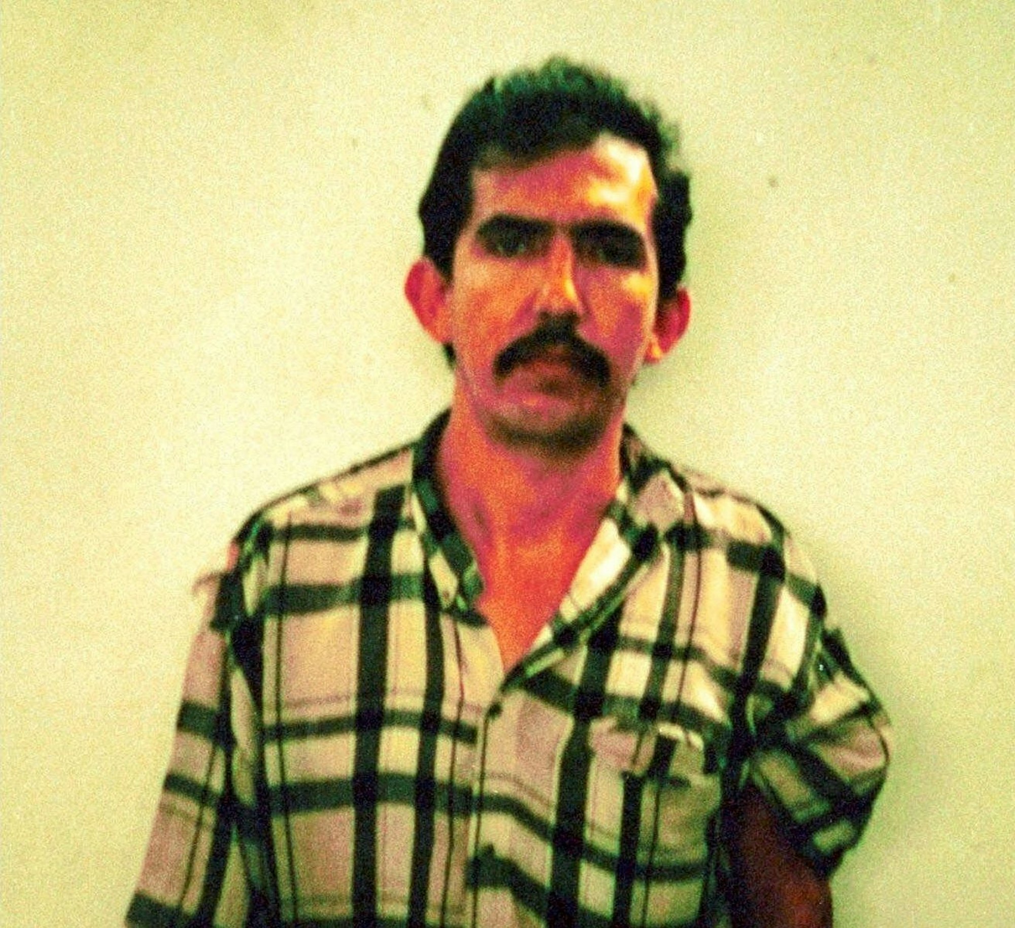 Das undatierte Fahndungsfoto, das von der kolumbianischen Polizei veröffentlicht wurde, zeigt den Serienmörder Luis Alfredo Garavito in Bogota. (Archivbild)