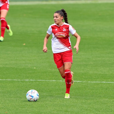 1.FC Köln vs. Turbine Potsdam, Fussball Frauen, 1. Bundesliga, Manjou Wilde (1.FC Köln), Bild: Herbert Bucco, 01.10.2022