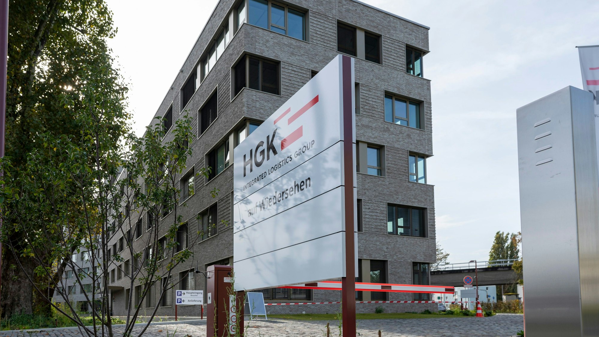 Die Zentrale der HGK im Niehler Hafen.