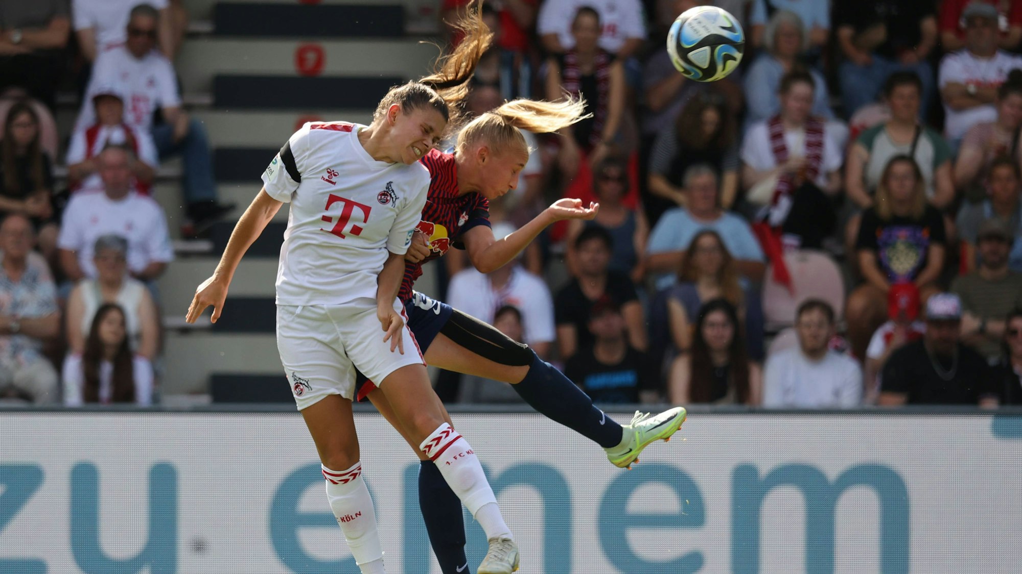 Martyna Wiankowska Köln, Frederike Kempe Leipzig, 1. FC Köln - RB Leipzig, Google Pixel Frauen Bundesliga, 1. Spieltag, Köln, Deutschland, 17.09.2023. *** Martyna Wiankowska Cologne , Frederike Kempe Leipzig , 1 FC Cologne RB Leipzig, Google Pixel Frauen Bundesliga, 1 Spieltag, Cologne, Germany, 17 09 2023