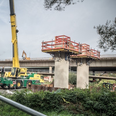 Der Ausbau der A1 zwischen Kreuz Leverkusen West und Europaring (B8).