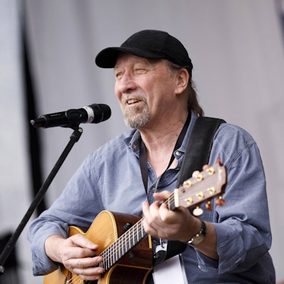 Frank Hocker bei der Demonstration Ein Europa für alle - Deine Stimme gegen den Nationalismus in der Deutzer Werft.