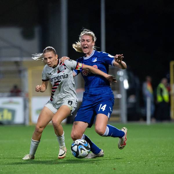 Elisa Senß Bayer 04 Leverkusen, 06 im Zweikampf mit Lisa Doorn TSG Hoffenheim, 14, GER, TSG 1899 Hoffenheim vs Bayer 04 Leverkusen, Fussball Google Pixel Frauen Bundesliga, 3. Spieltag, Saison 2023/2024, 09.10.2023 DFB regulations prohibit any use of photographs as image sequences and/or quasi-video GER, TSG 1899 Hoffenheim vs Bayer 04 Leverkusen, Fussball Google Pixel Frauen Bundesliga, 3. Spieltag, Saison 2023/2024, 09.10.2023 Hoffenheim *** Elisa Senß Bayer 04 Leverkusen, 06 in a duel with Lisa Doorn TSG Hoffenheim, 14 , GER, TSG 1899 Hoffenheim vs Bayer 04 Leverkusen, Football Google Pixel Womens Bundesliga, Matchday 3, Season 2023 2024, 09 10 2023 DFB regulations prohibit any use of photographs as image sequences and or quasi video GER, TSG 1899 Hoffenheim vs Bayer 04 Leverkusen, Football Google Pixel Womens Bundesliga, Matchday 3, Season 2023 2024, 09 10 2023 Hoffenheim Copyright: xEibner-Pressefoto/Memmlerx EP_MMR