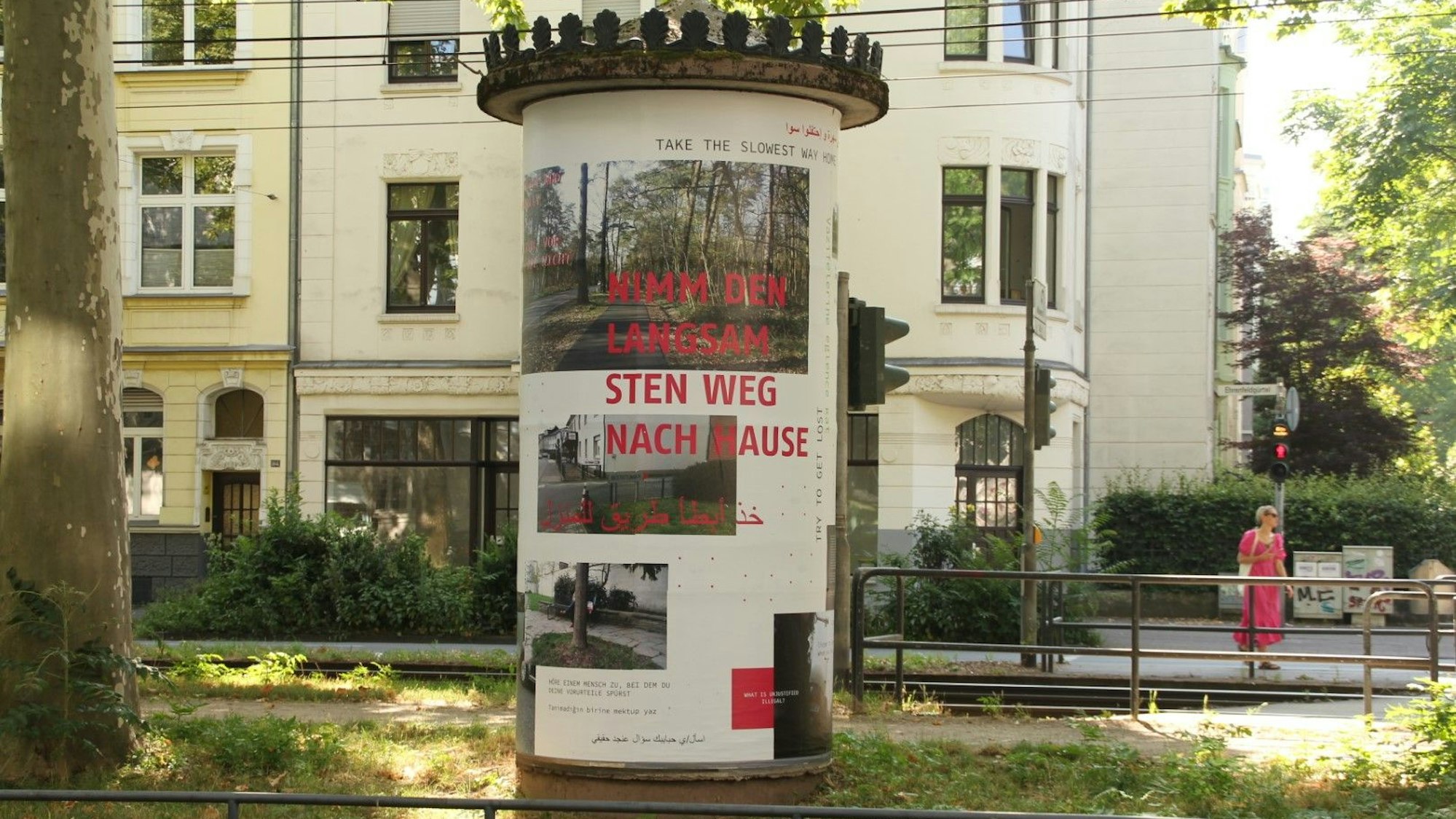 Kunstwerk "Real Life Adventure Game" von Rike Hoppse an einer Litfaßsäule