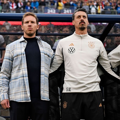 Bundestrainer Julian Nagelsmann Deutschland mit Co-Trainer Sandro Wagner beim Länderspiel gegen die USA in Hartford.