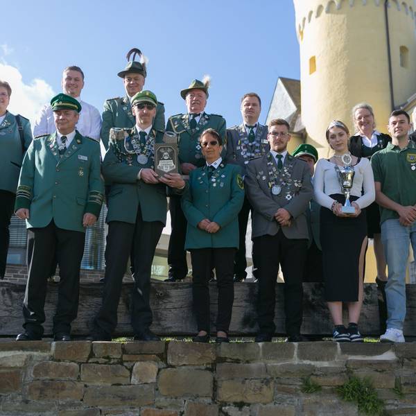 Kreispokalübergabe des oberbergischen Schützenbundes auf Schloss Homburg.