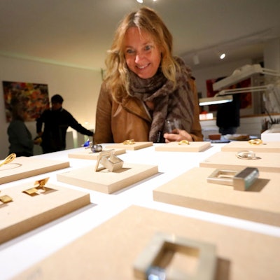 Ausstellung im Schmuckatelier "Heavy Metal" auf der Linzer Straße.