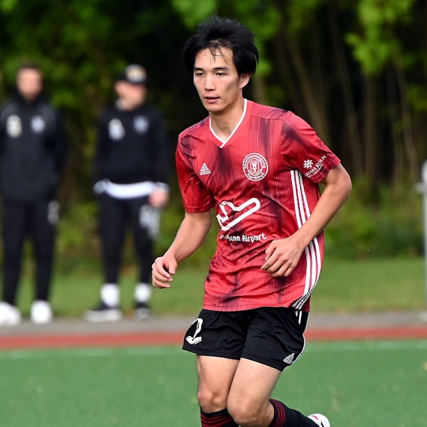 Fußball
SV Schlebusch - SpVg Porz
Hidetaka Hase (Porz)
Foto: Uli Herhaus