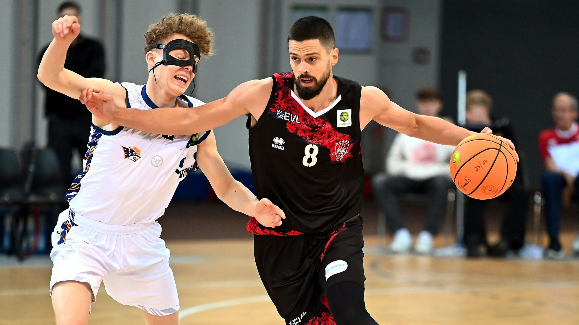 15.10.2023, Basketball-Bayer Giants Leverkusen-Rostock
rrechts: Marko Boksic (Bayer)
Foto: Uli Herhaus