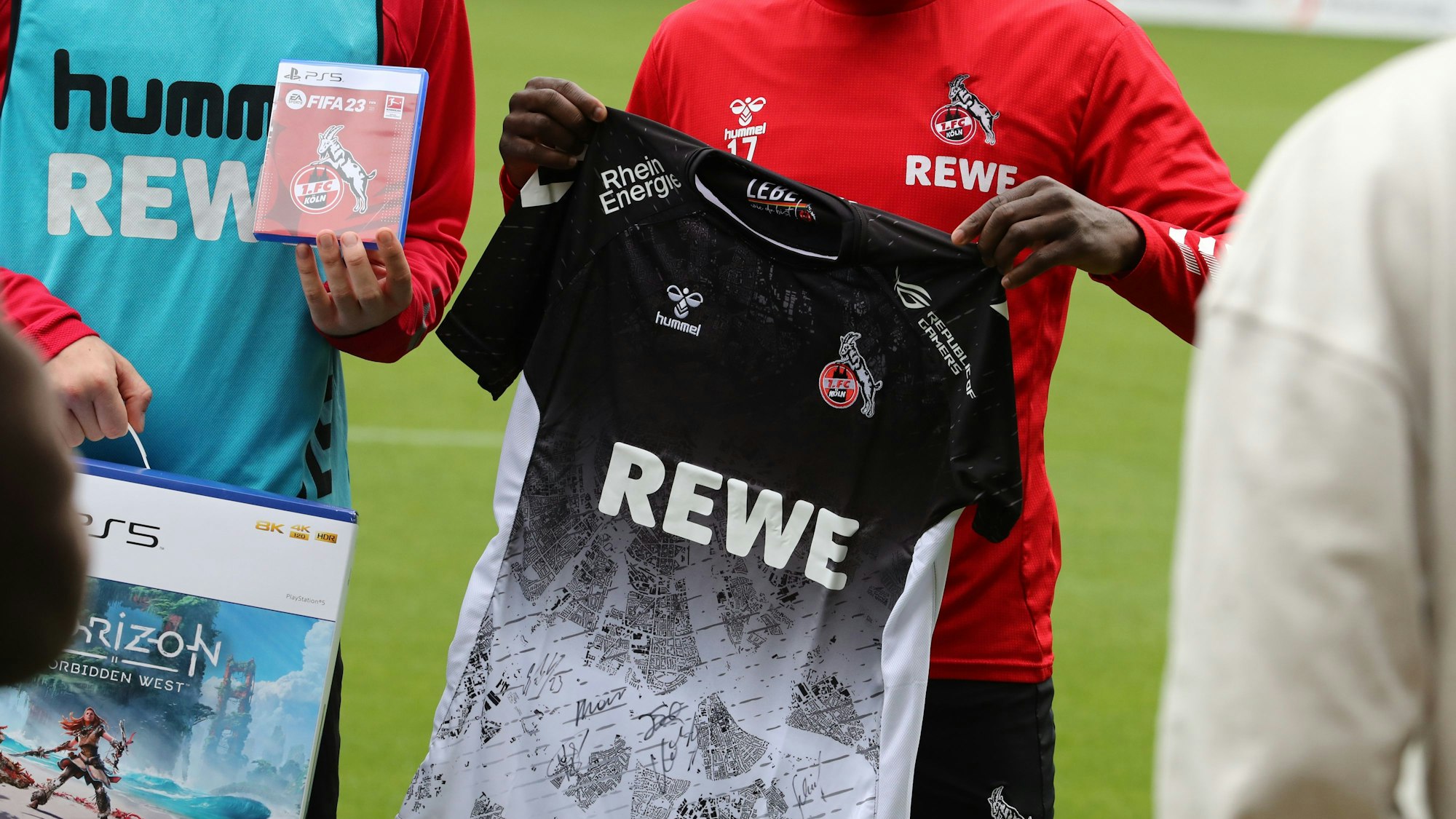 Das eSports-Trikot des 1. FC Köln aus dem vergangenen Jahr.
