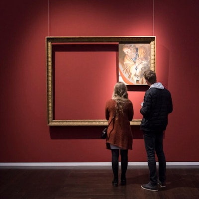 Zwei Menschen stehen vor einem Bild im Museum.
Pressebild für die Museumsnacht Köln
Fotografin: