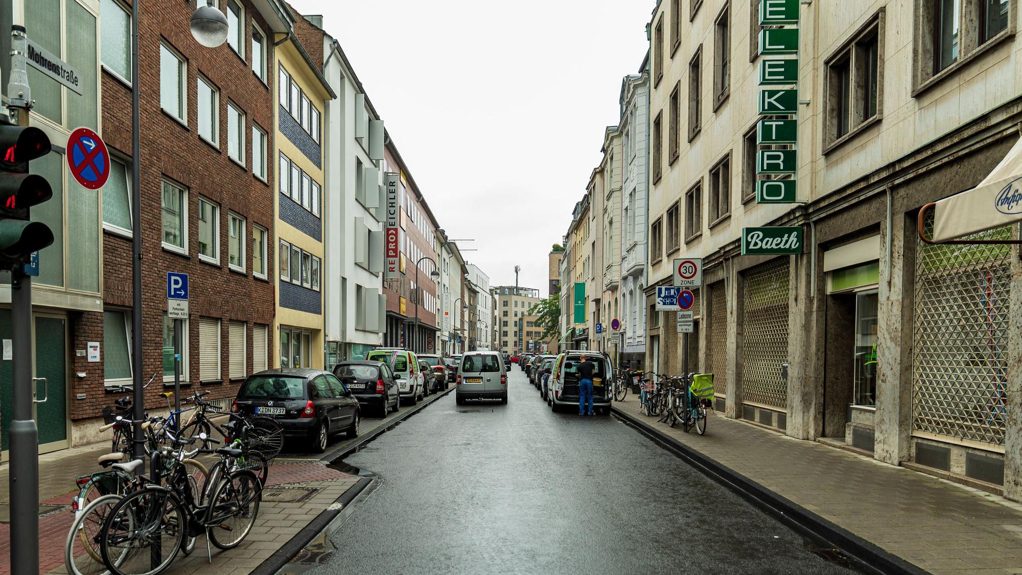 Zu sehen ist die Kölner Mohrenstraße im Juli 2020.