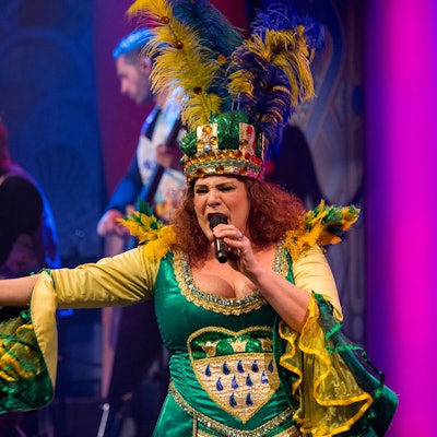 Myriam Chebabi als „Immi Mymmi“ bei der Immisitzung.