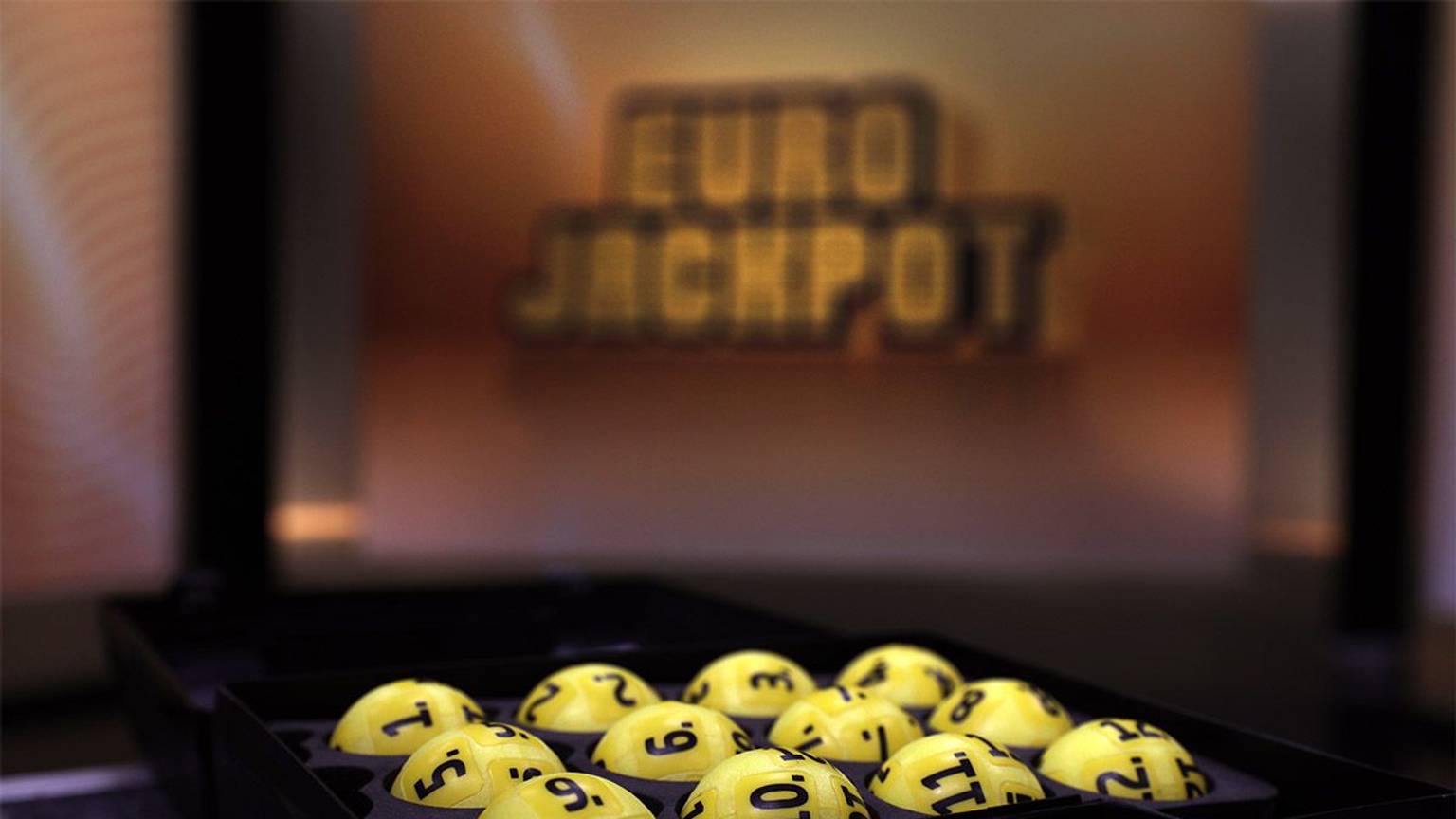 Internet-Spielauftrag aus NRW.