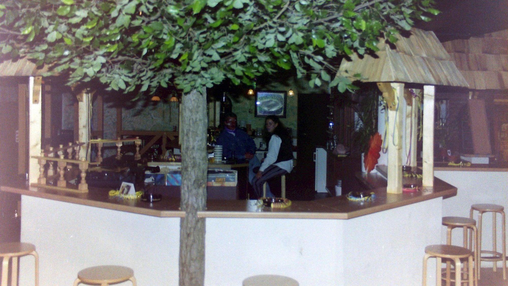 Eine alte Aufnahme des Bar-Bereichs der ehemaligen Discothek Klimperkasten in Engelskirchen-Schnellenbach.
