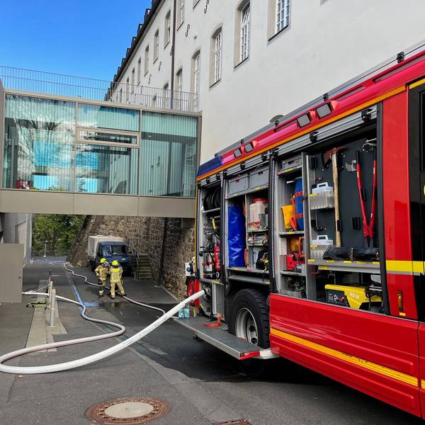 Feuerwehrleute im Einsatz.