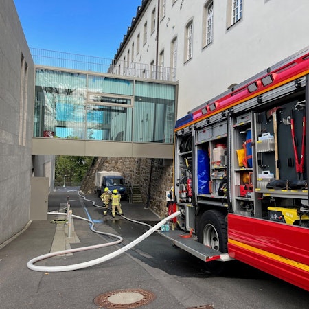 Feuerwehrleute im Einsatz.