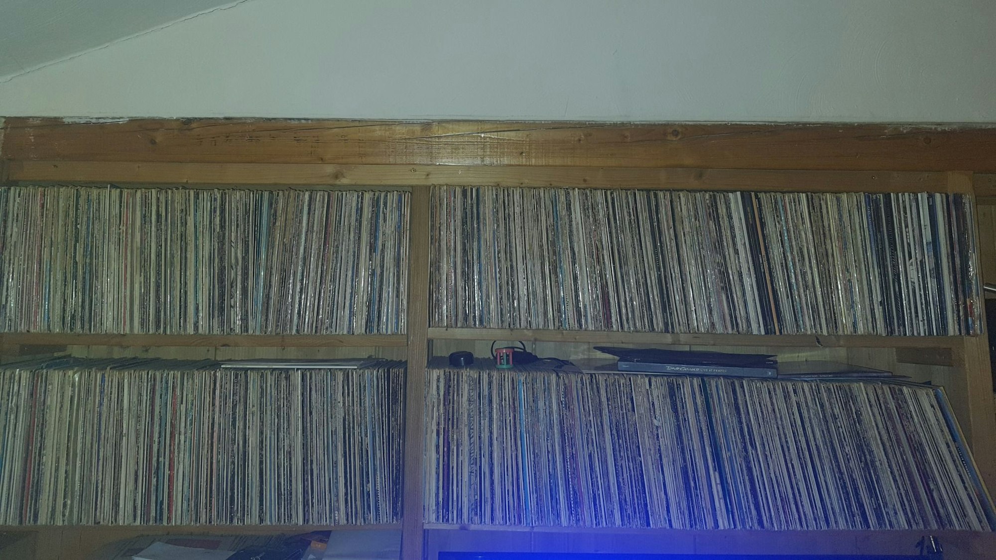 Alle Schallplatten aus der ehemaligen Discothek Klimperkasten in Engelskirchen-Schnellenbach (1980-1996).