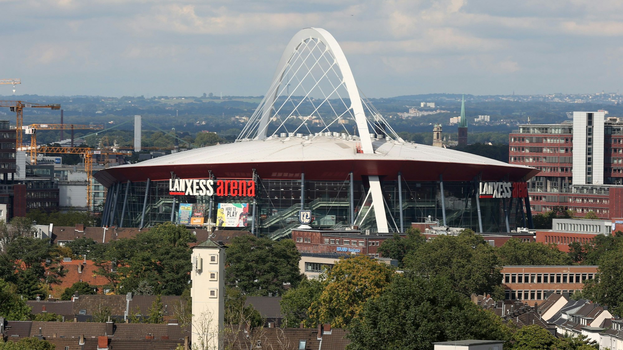 Blick auf die Lanxess-Arena.