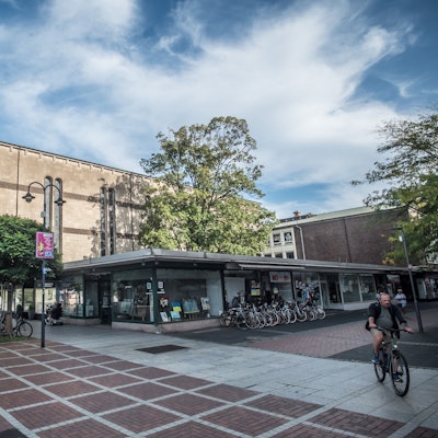 Herz Jesu Wiesdorf mit Pavillons