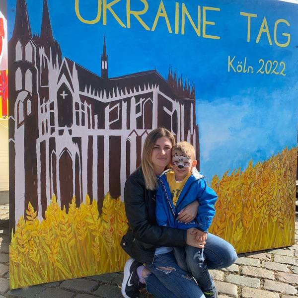 Anya Khyzhkova mit ihrem Sohn