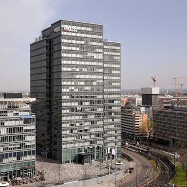 12.04.2022, Köln: Blick auf Köln vom Deutzer Riesenrad aus.
v.li. Görg RAe, Lanxess Zentrale in Deutz
Foto: Csaba Peter Rakoczy