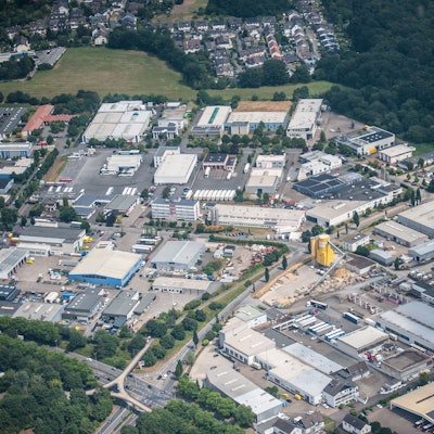 Gewerbegebiet in Leverkusen-Küppersteg aus der Luft