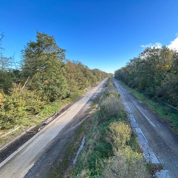 Die alte Trasse der Autobahn 4 im Rheinischen Braunkohlerevier bei Manheim