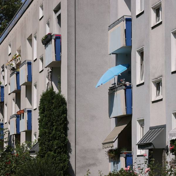 18.08.2023, Köln: Blck auf Häuser der GAG Immobilien AG an der Ricarda-Huch-Straße in Köln Stammheim. Foto: Thilo Schmülgen