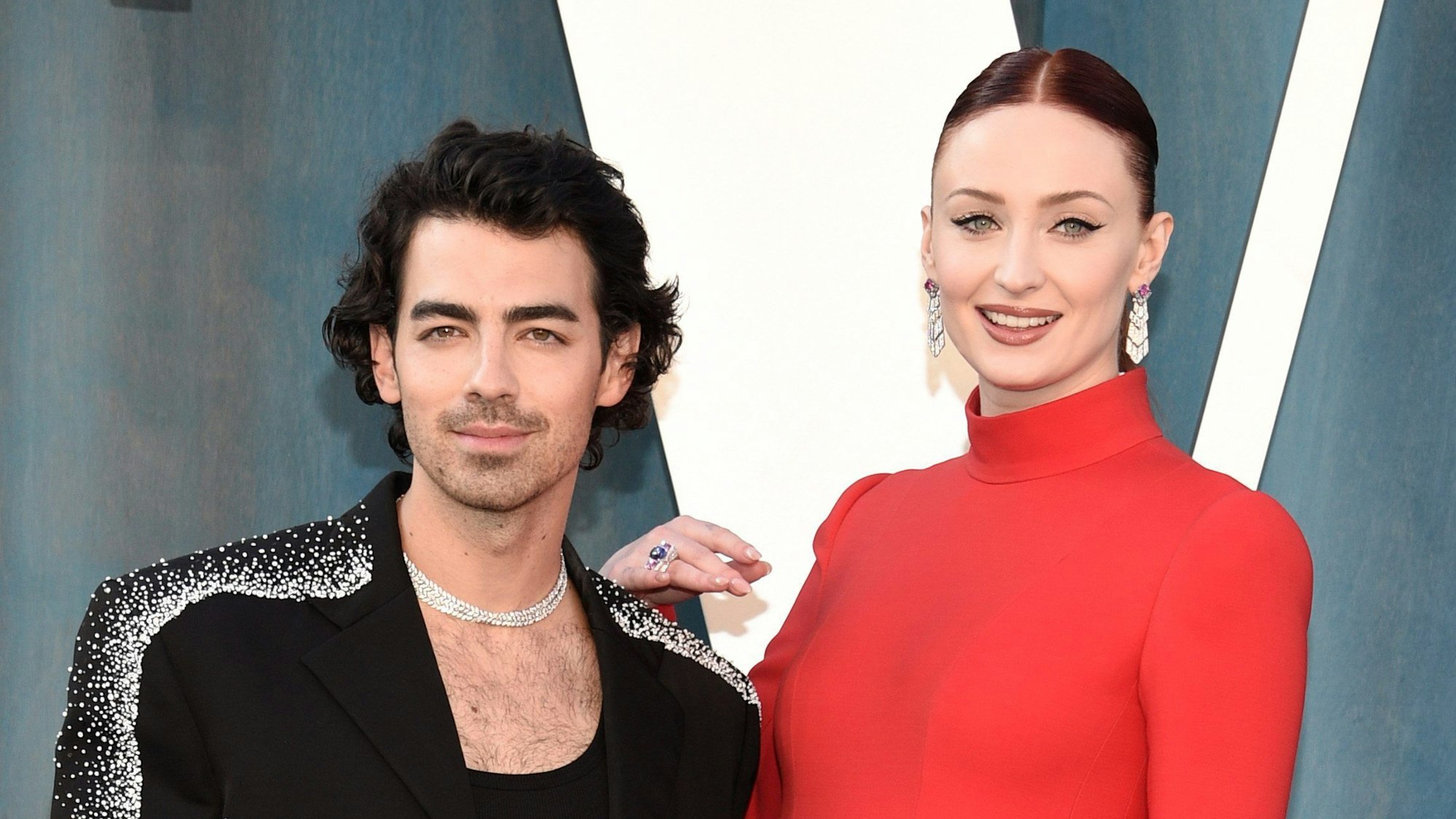Joe Jonas, US-Musiker, und seine damalige Frau Sophie Turner kommen zur 94. Verleihung der Academy-Awards in Hollywood.