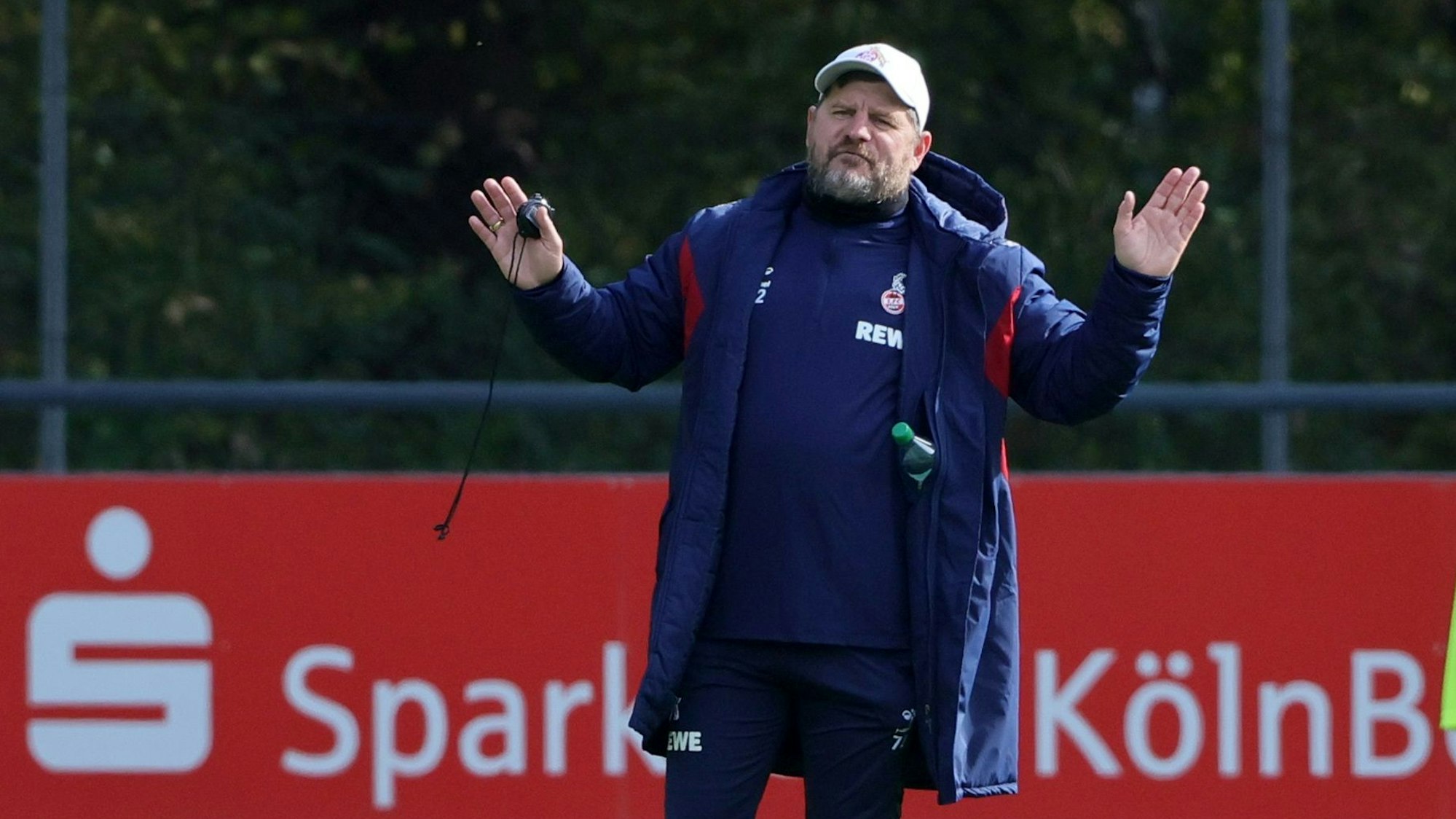 Steffen Baumgart war in Köln vom Erfolg verwöhnt. Derzeit warten die Kölner nach sieben Bundesligaspielen noch auf den ersten Sieg.