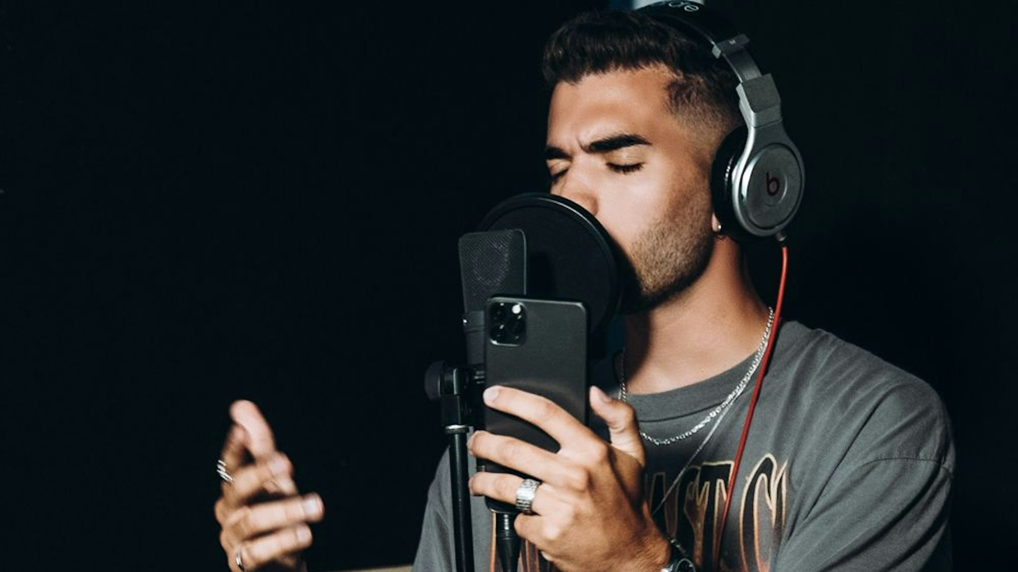 Massimo Renda, erfolgreicher Sänger und Kreisliga-Fußballer beim SV Westhoven-Ensen