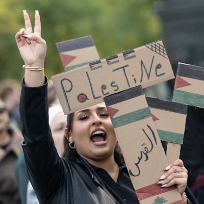 Frauen bei einer Pro-Palästina-Demo in Frankfurt