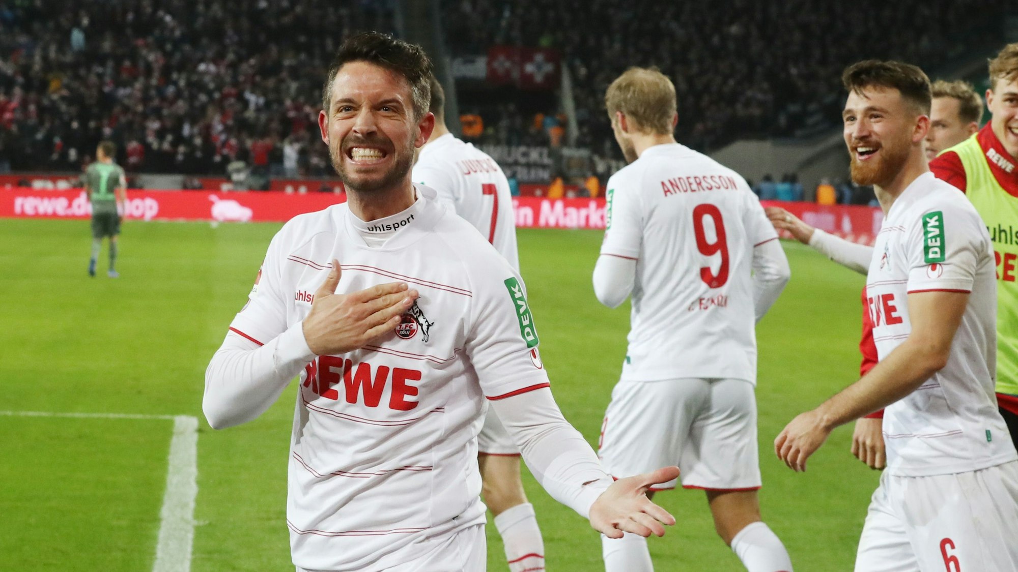 Mark Uth als Derbyheld im November 2021