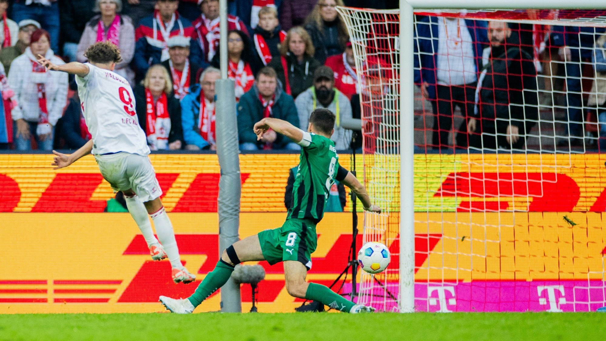 Luca Waldschmidt traf gegen Borussia Mönchengladbach sehenswert zum 3:1. Der Angreifer soll für eine bessere Chancenverwertung sorgen.