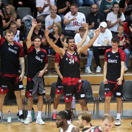03.10.2023, Basketball-Bayer Leverkusen-Itzehoe
mitte: Latrell Grosskopf (Bayer)
Foto: Uli Herhaus
