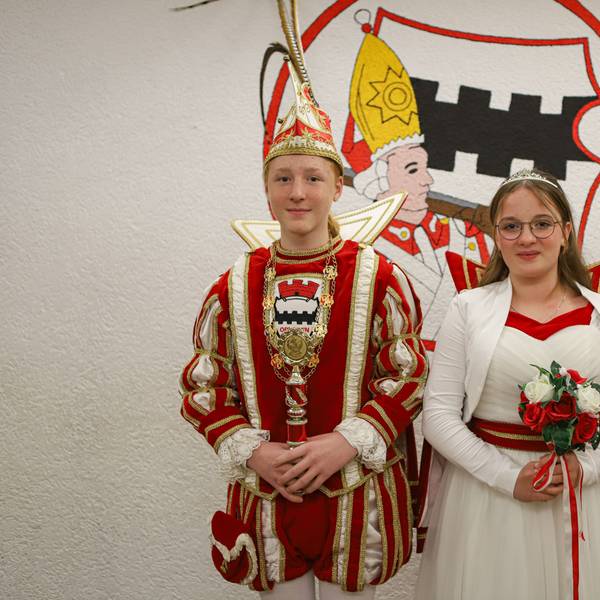 Freuen sich auf die kommende Session mit den Olpadener Neustadtfunken: Niklas und Lina