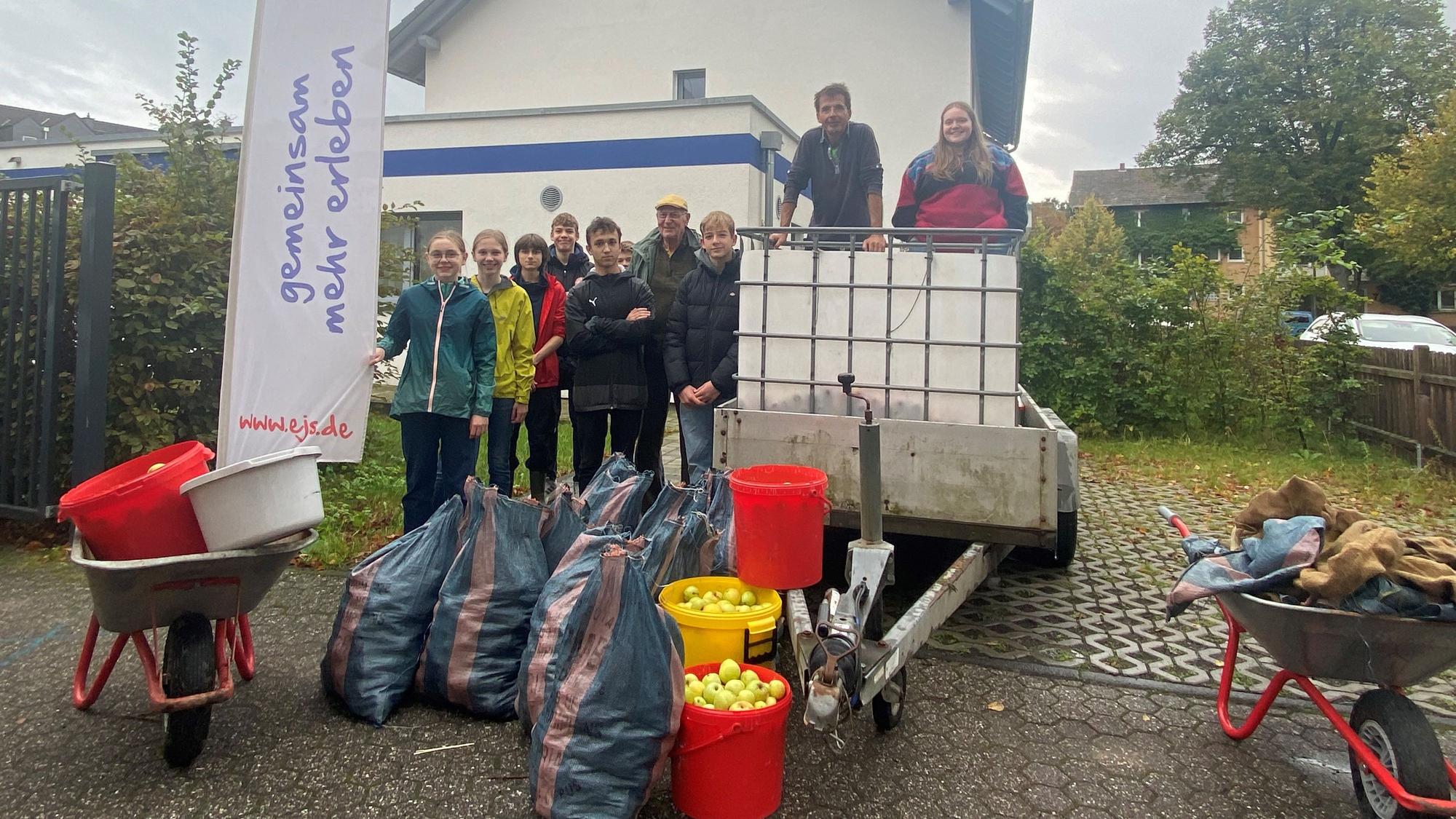 Apfelsammelaktion EJS