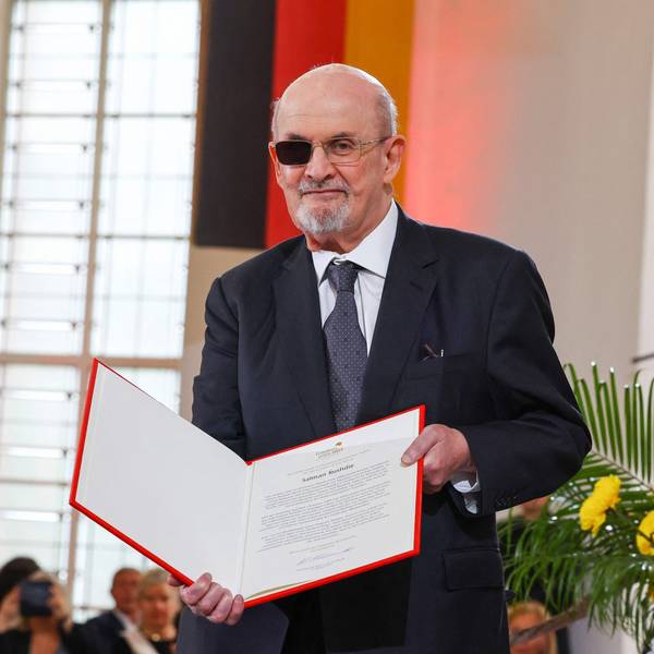 Salman Rushdie in der Frankfurter Paulskirche
