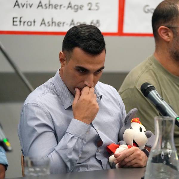 Yoni Asher sprach auch bei der Israel-Kundgebung in Berlin.
