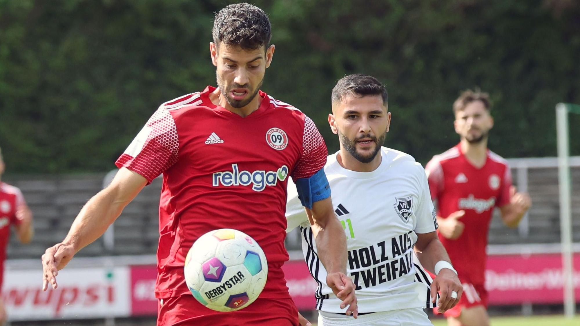 Claudio Heider im Zweikampf gegen Cetin Canel