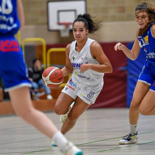 1. Damen Basketball Bundesliga: Orthomol WINGS Leverkusen vs. BC Pharmaserv Marburg, 08.10.2023 Tea Adams Orthomol WINGS Leverkusen 5, 1. Damen Basketball Bundesliga: Orthomol WINGS Leverkusen vs. BC Pharmaserv Marburg am 08.10.2023 in der Sporthalle Werner-Heisenberg-Gymnasium in Opladen Nordrhein-Westfalen *** 1 Womens Basketball Bundesliga Orthomol WINGS Leverkusen vs BC Pharmaserv Marburg, 08 10 2023 Tea Adams Orthomol WINGS Leverkusen 5 , 1 Womens Basketball Bundesliga Orthomol WINGS Leverkusen vs BC Pharmaserv Marburg on 08 10 2023 in the Werner Heisenberg Gymnasium sports hall in Opladen North Rhine Westphalia. Copyright: xBEAUTIFULxSPORTS/Mueller-Laschetx