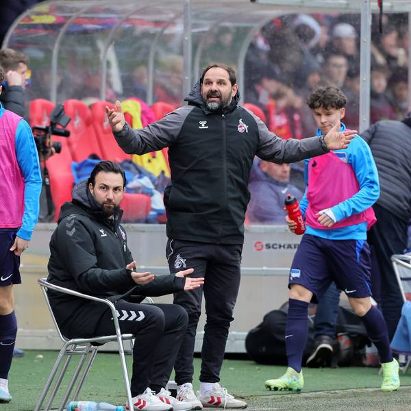 1.FC Köln U19 vs. Hertha BSC Berlin U19, DFB Pokal Halbfinale, rechts: Trainer Stefan Ruthenbeck (1. FC Köln), 03.04.2023, Bild: Herbert Bucco