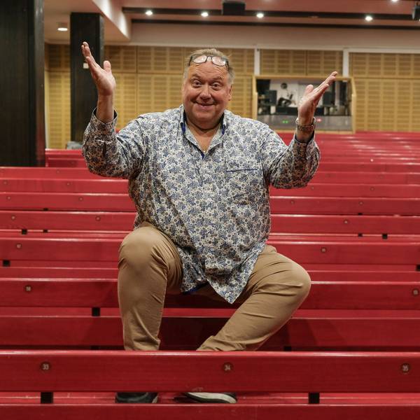 Zu sehen ist Udo Müller vom Kölner Hänneschen-Theater.