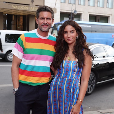 Tom Beck und seine Frau Chryssanthi Kavazi besuchen das „The Gray Man“ Netflix Special Screening im Berliner Zoopalast.