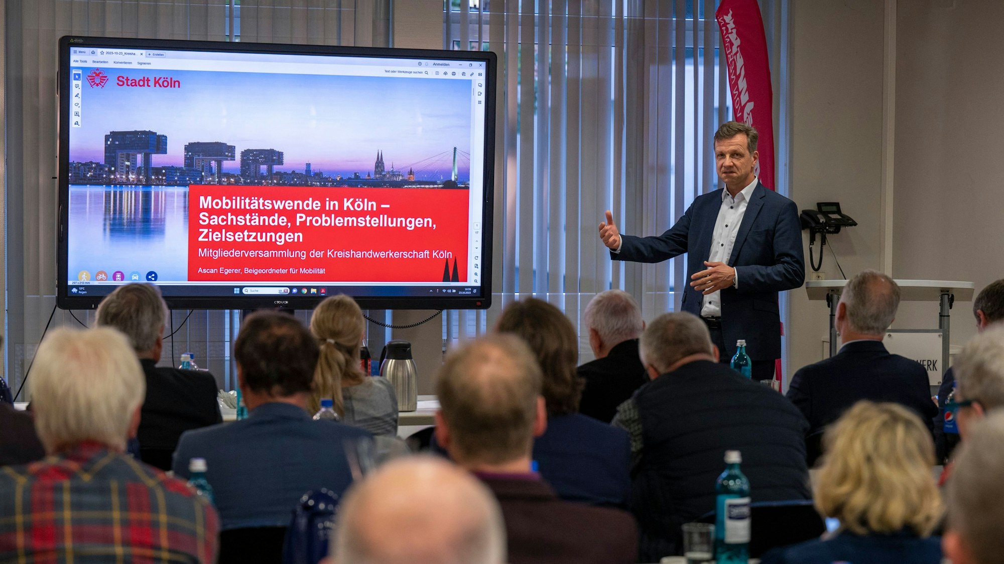 Harmonisch verlief die DIskussion zwischen Ascan Egerer und den Kölner Handwerkern nicht.