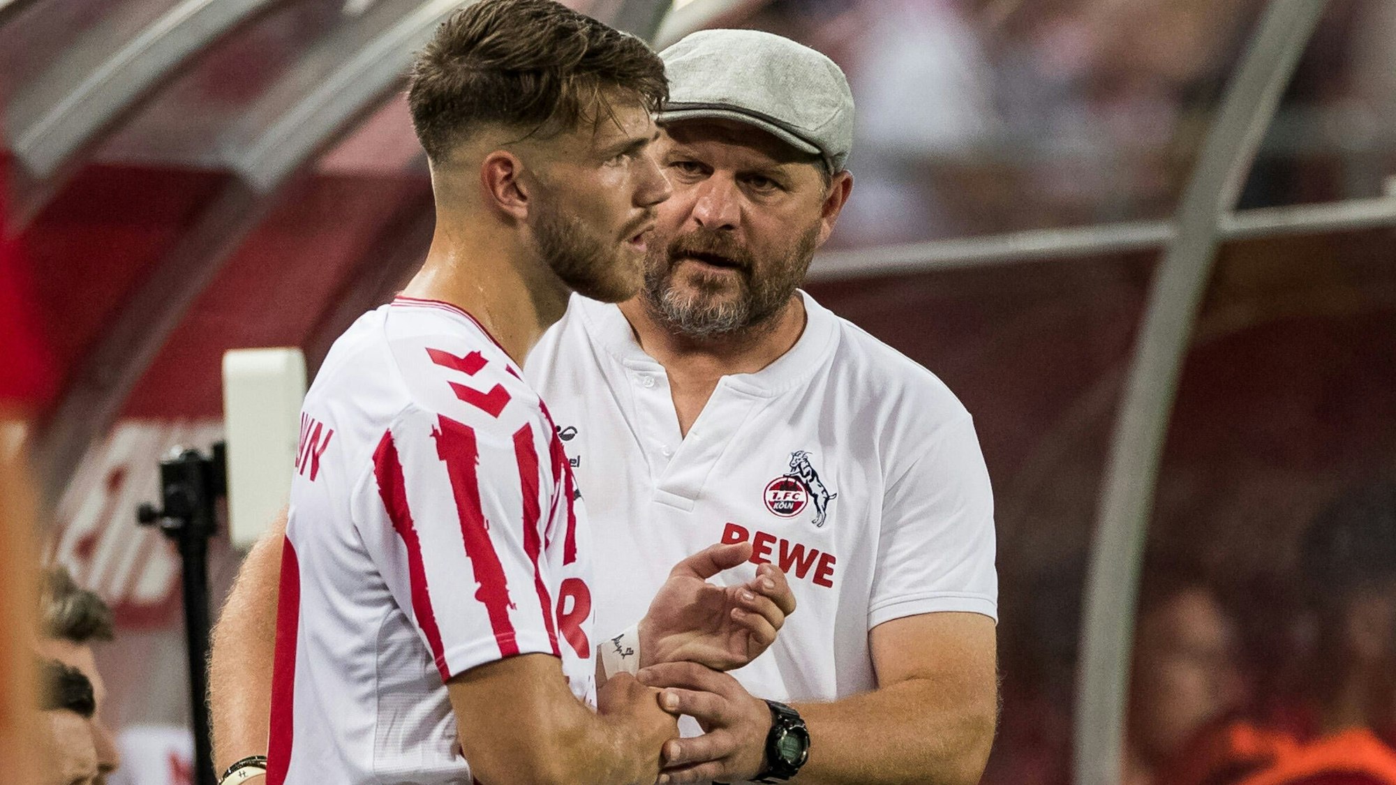 Jan Thielmann und Steffen Baumgart haben derzeit viel zu besprechen.